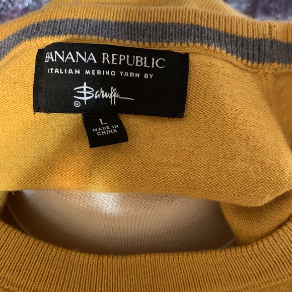 Italian Wool Sweater! - Picture 6 of 10